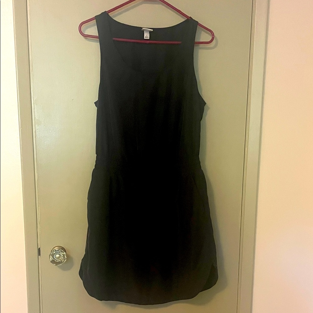 A new day summer black sleeveless dress.